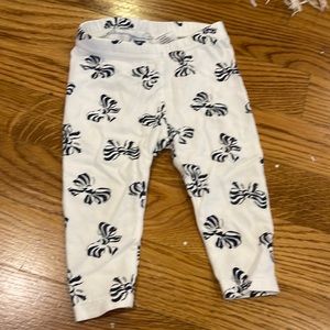 Janie and Jack blue and white legging, 3-6mo